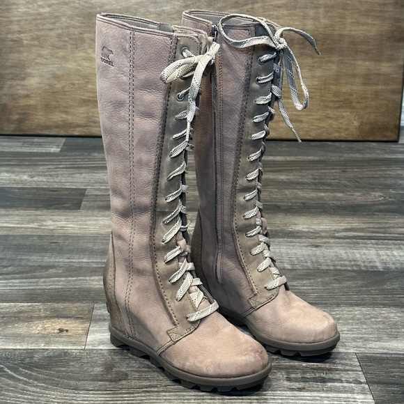 Sorel Joan of Arctic Wedge Tall Lace Up Boot in Ash Size 6 - Picture 3 of 11